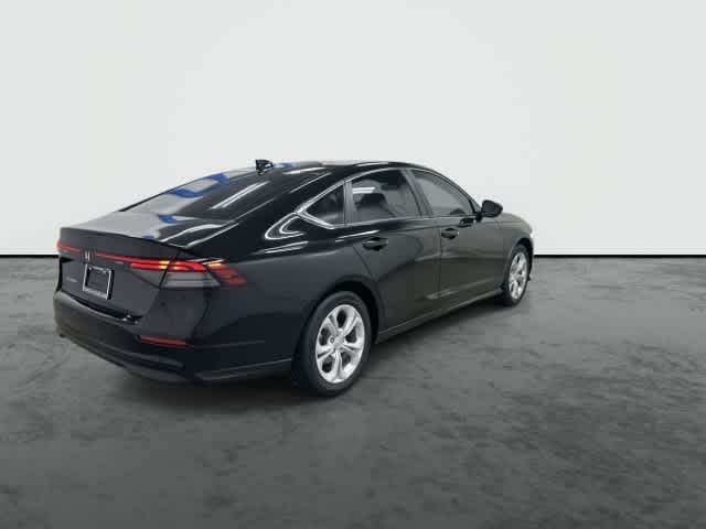 2026 Honda Accord photo 3 of 31