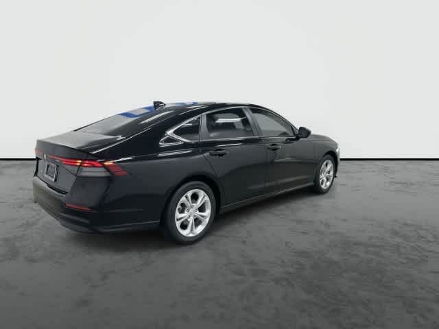 2026 Honda Accord photo 4 of 31