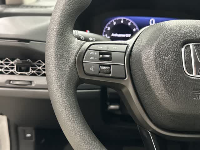 2026 Honda Accord photo 17 of 31
