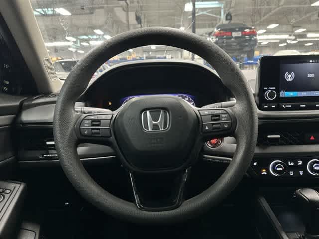 2023 Honda Accord photo 15 of 31
