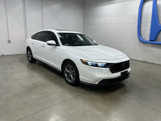 2024 Honda Accord photo 6 of 31