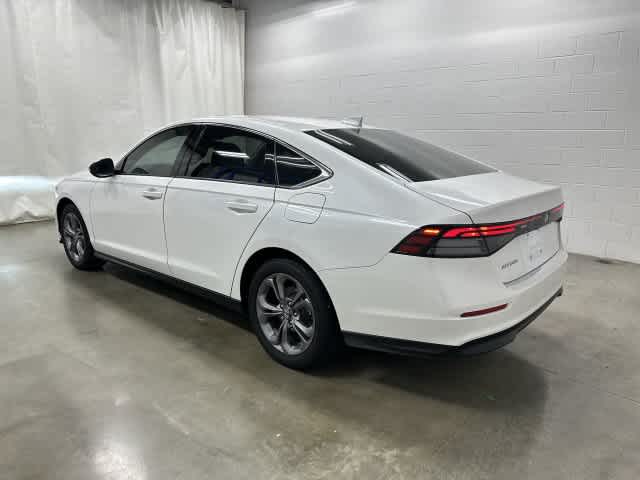 2024 Honda Accord photo 2 of 31