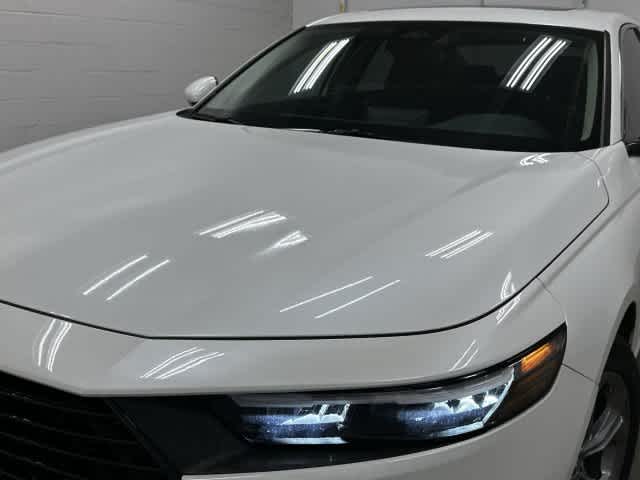 2024 Honda Accord photo 30 of 31
