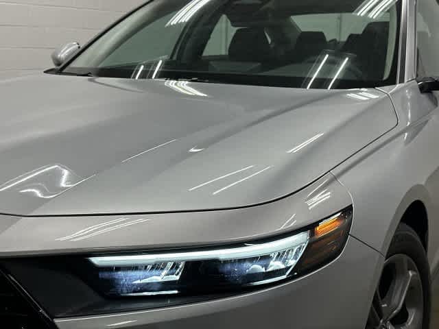 2024 Honda Accord photo 30 of 31