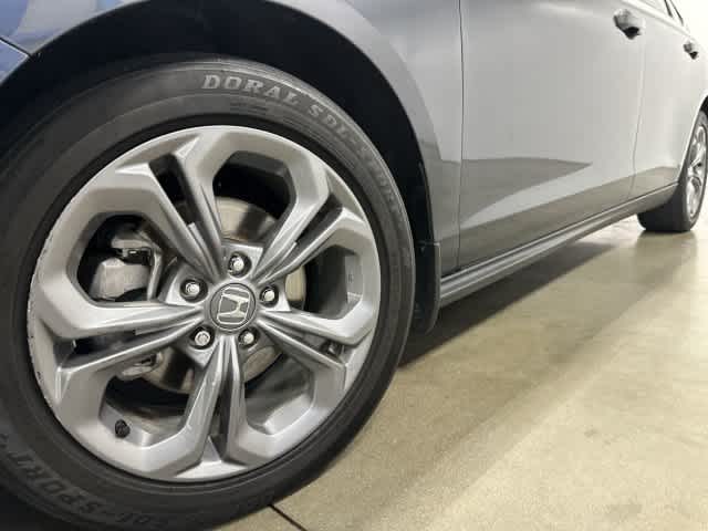2024 Honda Accord photo 27 of 31
