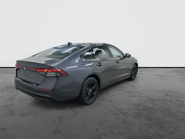 2025 Honda Accord photo 3 of 31