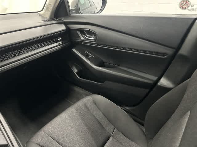 2025 Honda Accord photo 13 of 31
