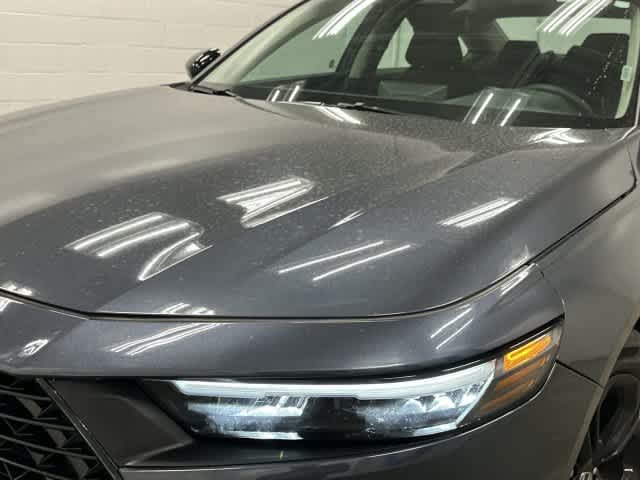 2025 Honda Accord photo 30 of 31