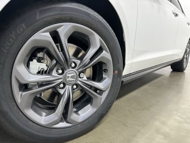2026 Honda Accord Hybrid photo 27 of 31