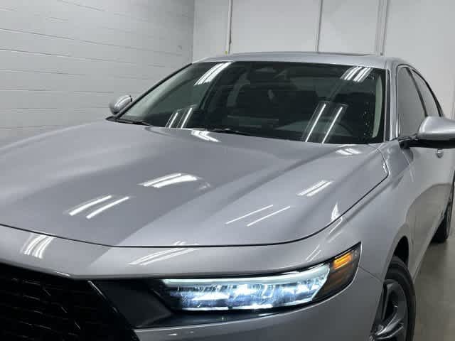 2023 Honda Accord Hybrid photo 30 of 31