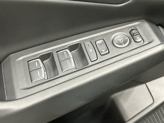 2023 Honda Accord Hybrid photo 19 of 31