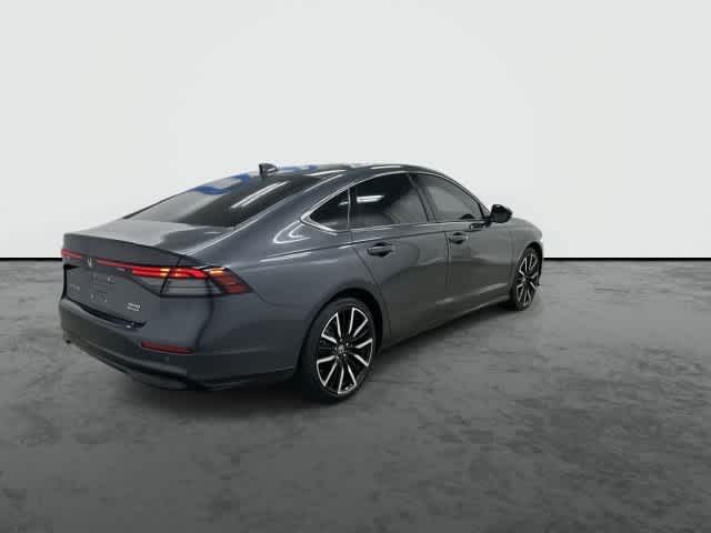 2025 Honda Accord Hybrid photo 3 of 32