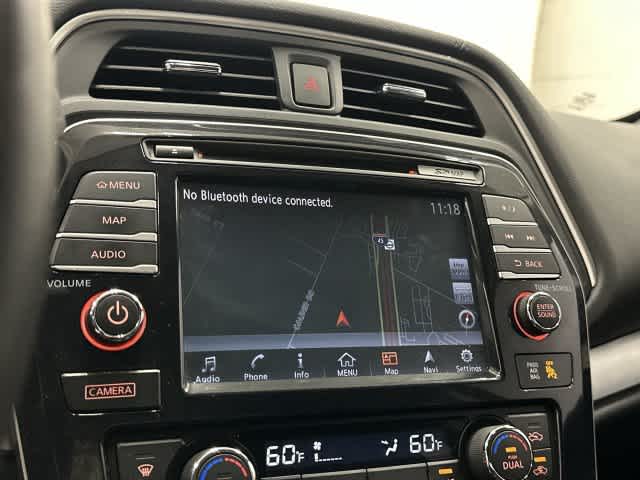 2017 Nissan Maxima photo 24 of 33