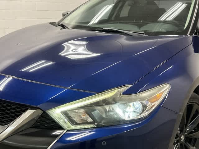 2017 Nissan Maxima photo 32 of 33