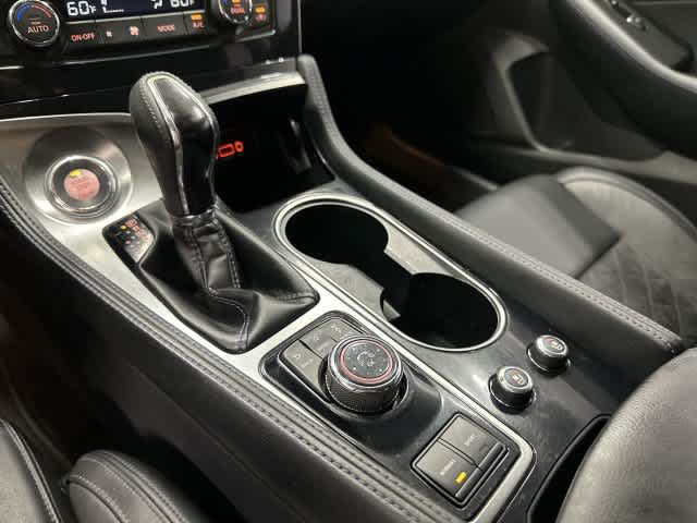 2017 Nissan Maxima photo 25 of 33