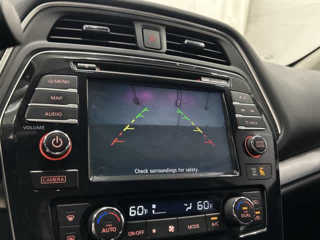 2017 Nissan Maxima photo 23 of 33