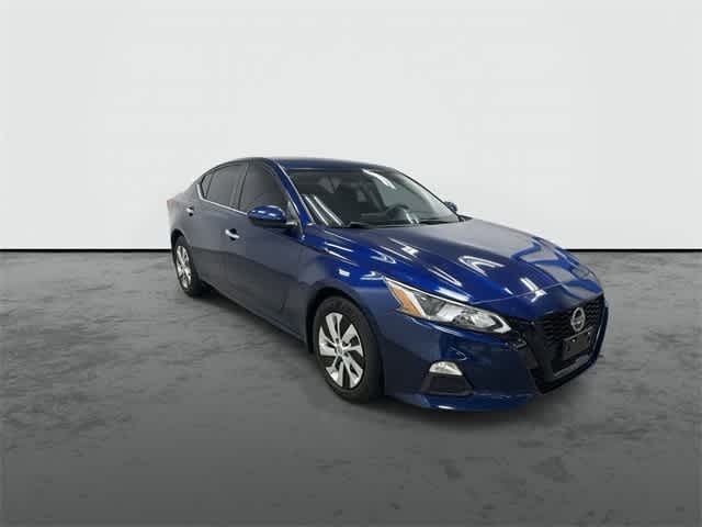 2019 Nissan Altima 2.5 S Deep Blue Pearl at Sterling McCall Nissan