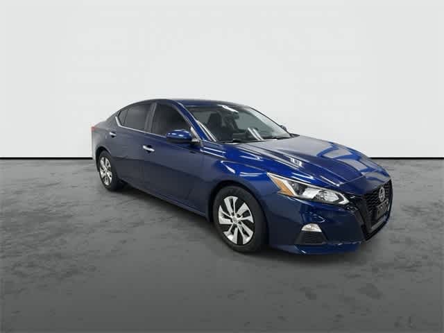2019 Nissan Altima 2.5 S Deep Blue Pearl at Sterling McCall Nissan