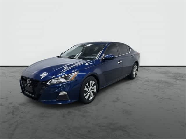 2019 Nissan Altima 2.5 S Deep Blue Pearl at Sterling McCall Nissan