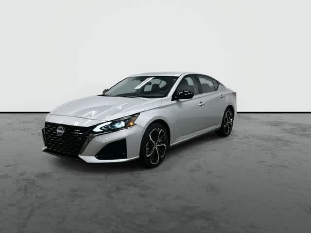 2025 Nissan Altima photo 7 of 32