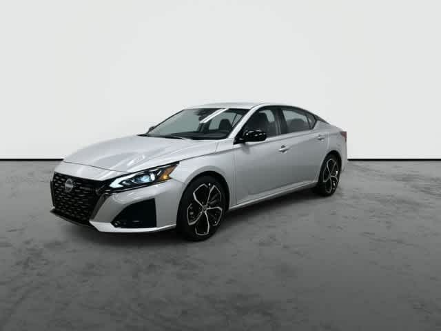 2025 Nissan Altima photo 8 of 32