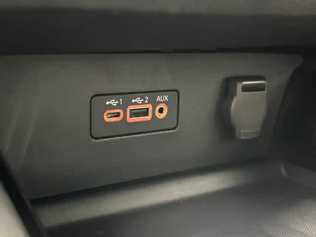 2025 Nissan Altima photo 25 of 32