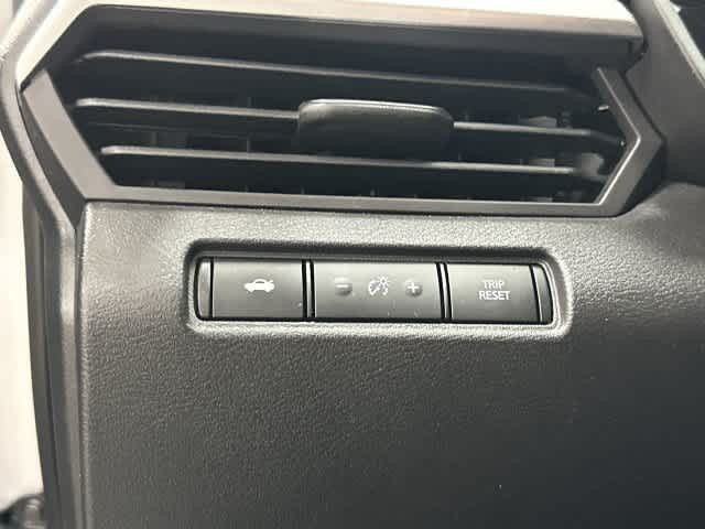 2025 Nissan Altima photo 19 of 32