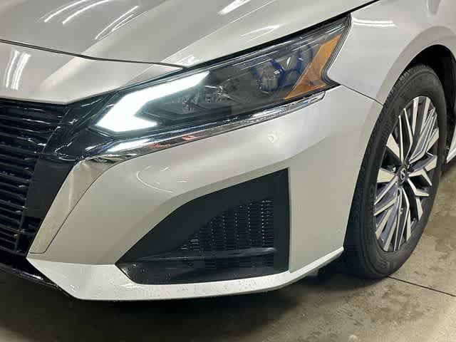 2025 Nissan Altima SV Brilliant Silver Metallic at Friendly Ford Crosby