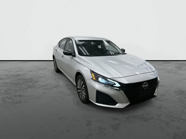 2024 Nissan Altima 2.5 SV Brilliant Silver Metallic at Friendly Ford Crosby