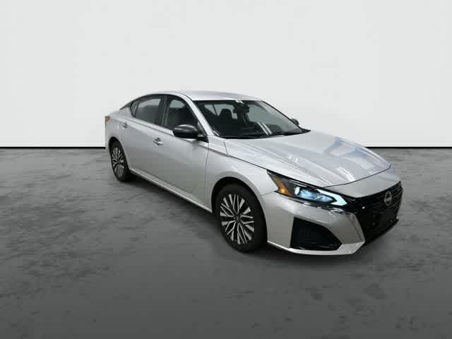 2024 Nissan Altima 2.5 SV Brilliant Silver Metallic at Friendly Ford Crosby