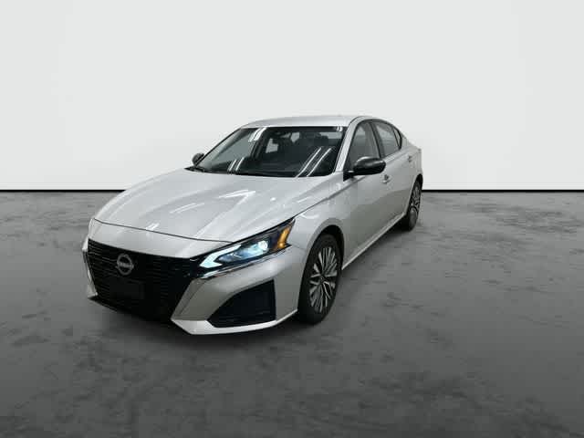 2024 Nissan Altima 2.5 SV Brilliant Silver Metallic at Friendly Ford Crosby
