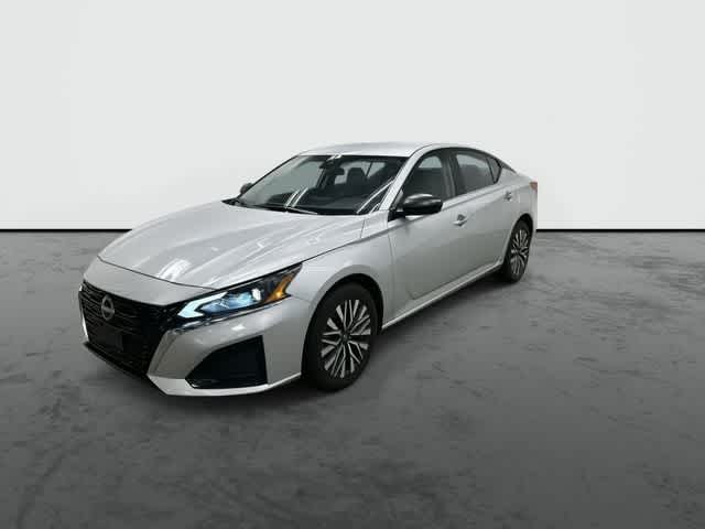 2024 Nissan Altima 2.5 SV Brilliant Silver Metallic at Friendly Ford Crosby