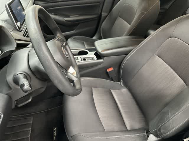 2024 Nissan Altima 2.5 SV Brilliant Silver Metallic at Friendly Ford Crosby