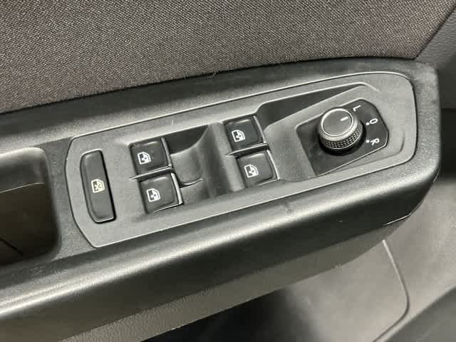2018 Volkswagen Atlas photo 20 of 32