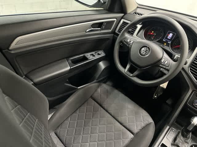 2018 Volkswagen Atlas photo 12 of 32