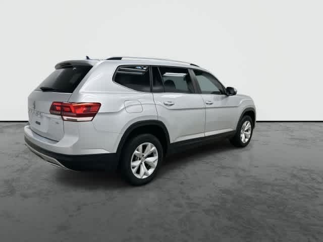 2018 Volkswagen Atlas photo 4 of 32