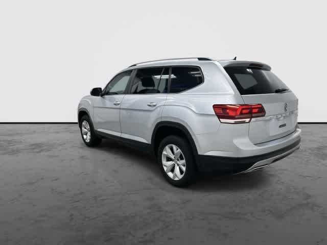 2018 Volkswagen Atlas photo 2 of 32