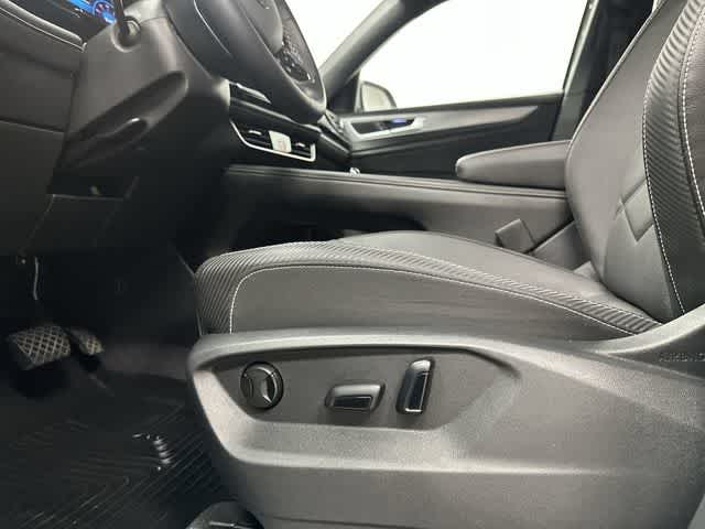 2024 Volkswagen Atlas Cross Sport 2.0T SE Silver Mist Metallic at Westside Kia