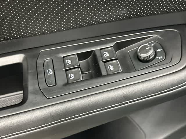 2024 Volkswagen Atlas Cross Sport 2.0T SE Silver Mist Metallic at Westside Kia