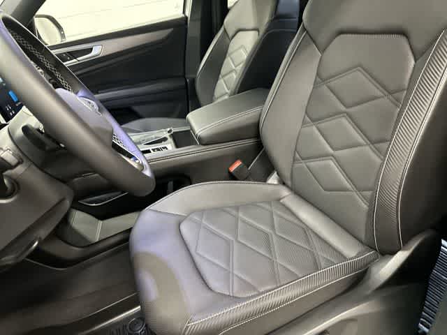 2024 Volkswagen Atlas Cross Sport 2.0T SE Silver Mist Metallic at Westside Kia