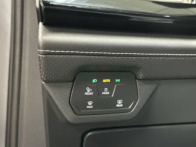 2024 Volkswagen Atlas Cross Sport 2.0T SE Silver Mist Metallic at Westside Kia