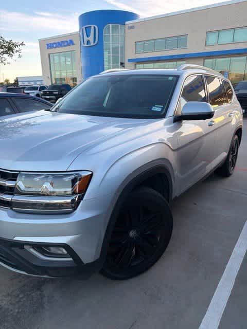2019 Volkswagen Atlas photo 2 of 2