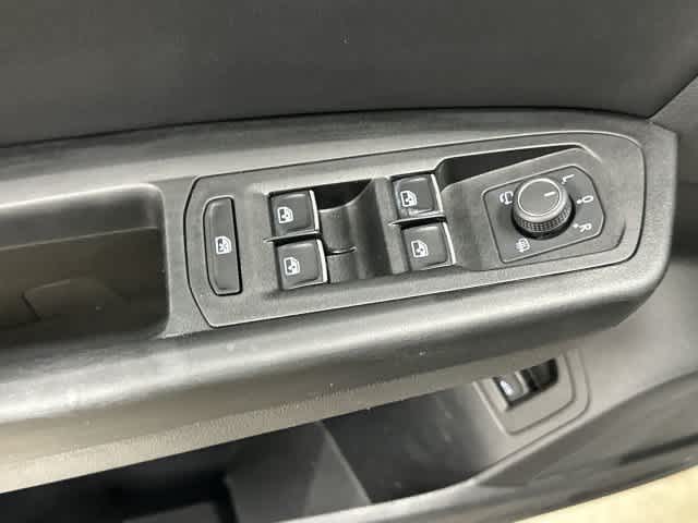 2019 Volkswagen Atlas photo 20 of 32