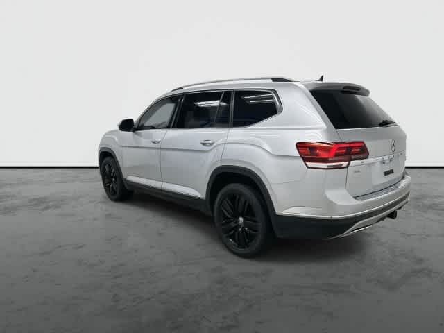2019 Volkswagen Atlas photo 2 of 32