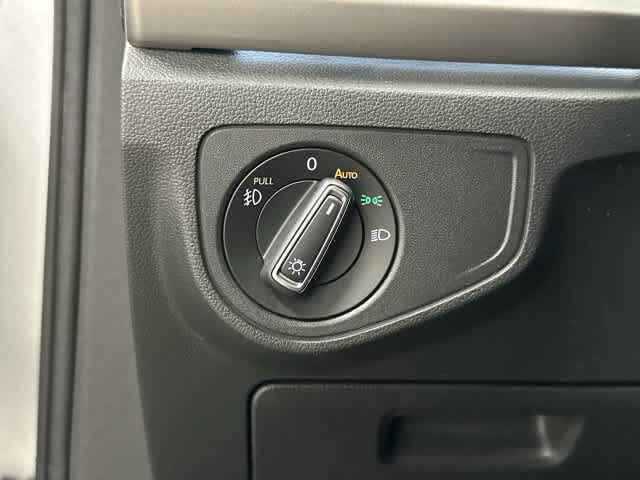 2019 Volkswagen Atlas photo 19 of 32