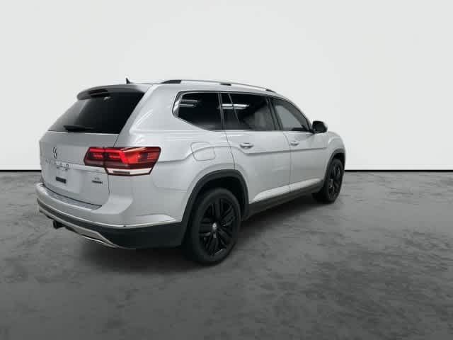 2019 Volkswagen Atlas photo 3 of 32