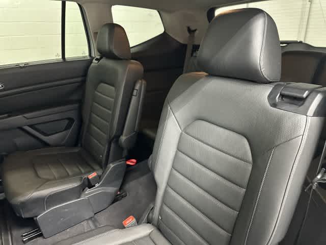 2019 Volkswagen Atlas photo 14 of 32