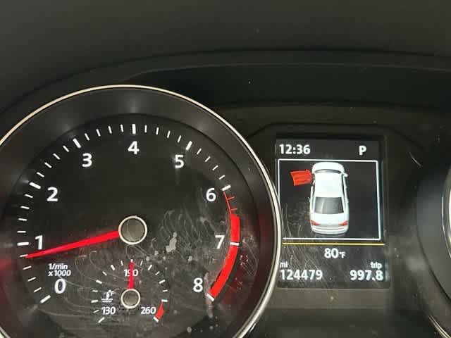 2019 Volkswagen Passat photo 16 of 32
