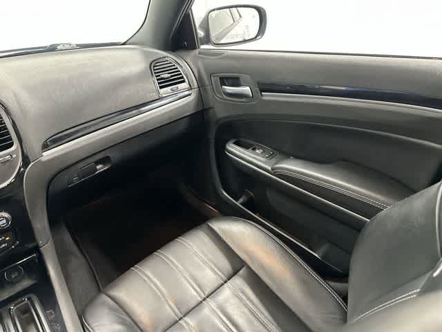2023 Chrysler 300 300S Silver Mist Clearcoat at AutoNation Ford Gulf Fwy