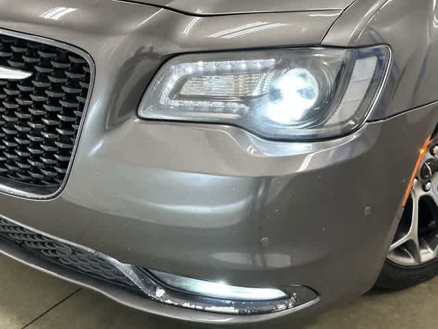 2018 Chrysler 300 300S Granite Crystal Metallic Clearcoat at HGreg Houston